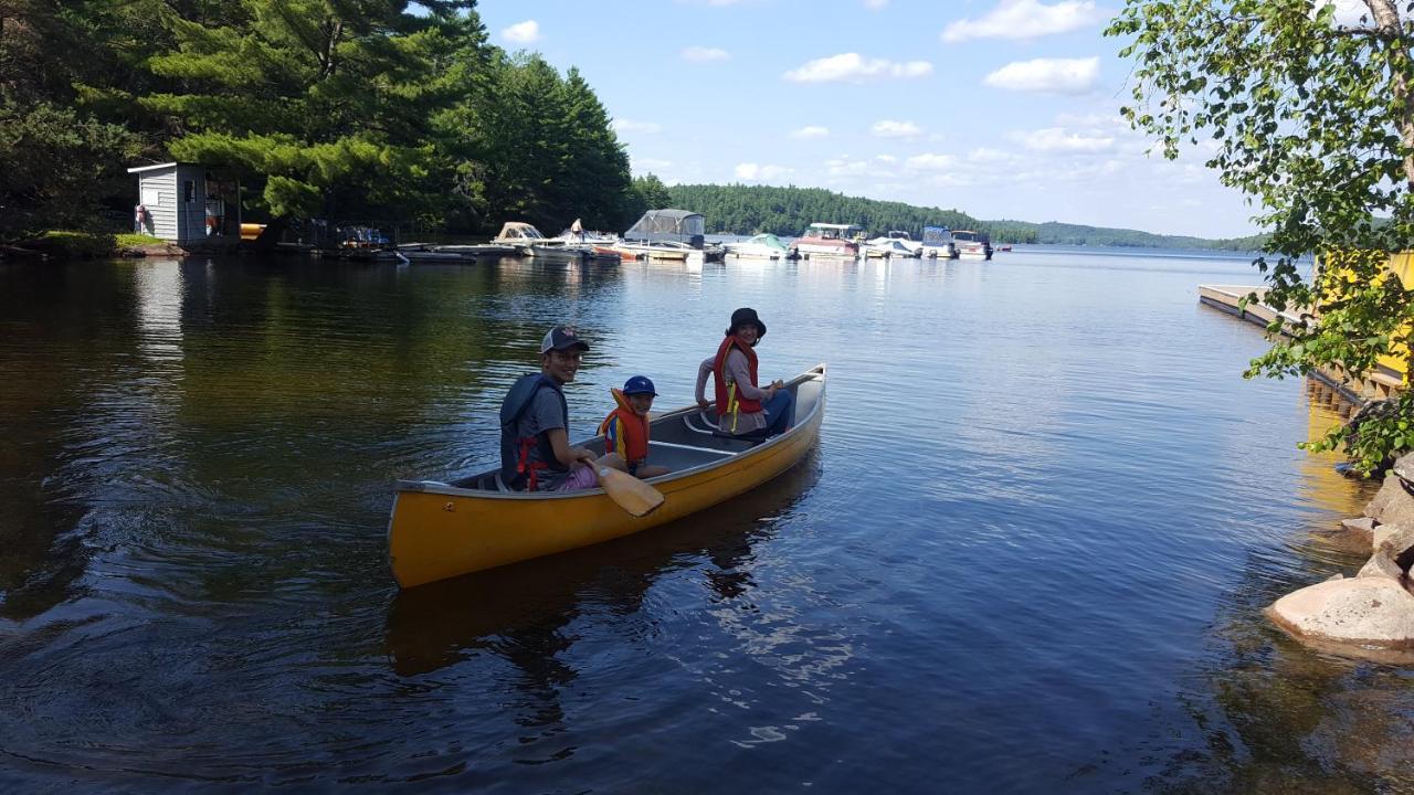 Oakview Lodge & Marina Algonquin Highlands Buitenkant foto