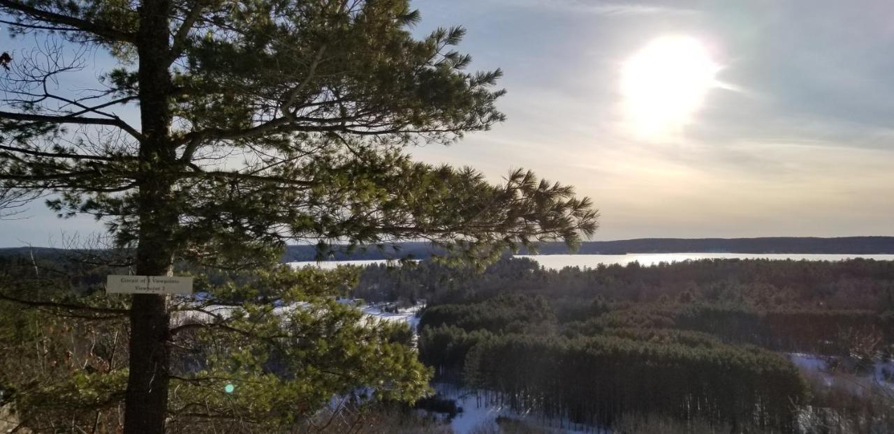 Oakview Lodge & Marina Algonquin Highlands Buitenkant foto